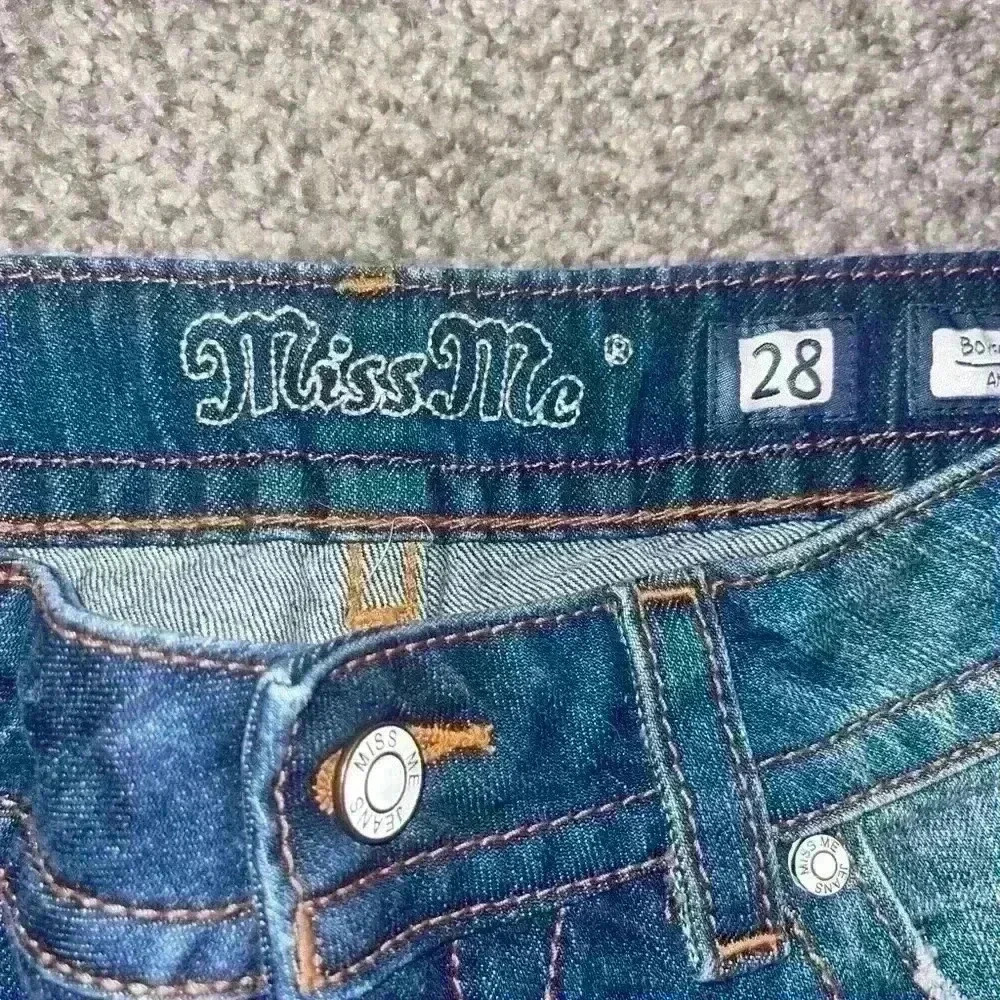 Miss Me Jeans - Picture 4 of 4